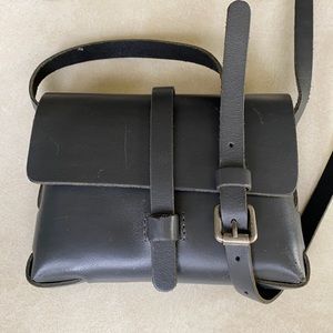 Elvy leather crossbody bag gray